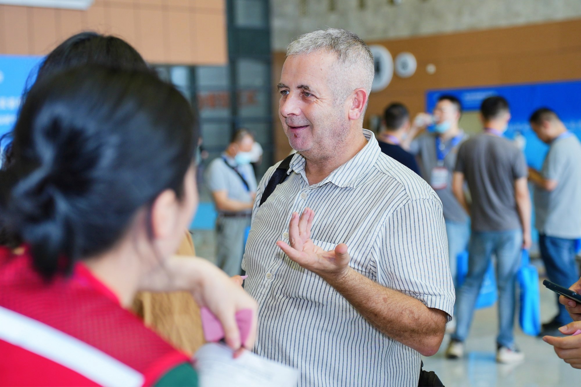 今年一季度全球智能手機面板出貨量同比增長24.4%